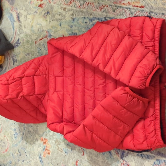 EUC boys hooded puffer - Old Navy 5t - Picture 4 of 4